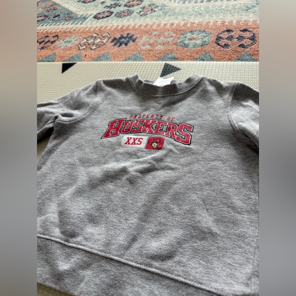 Russell|Vintage toddler sweatshirt,gender neutral Huskers Kids Gray Sweatshirt⢠- Picture 5 of 6